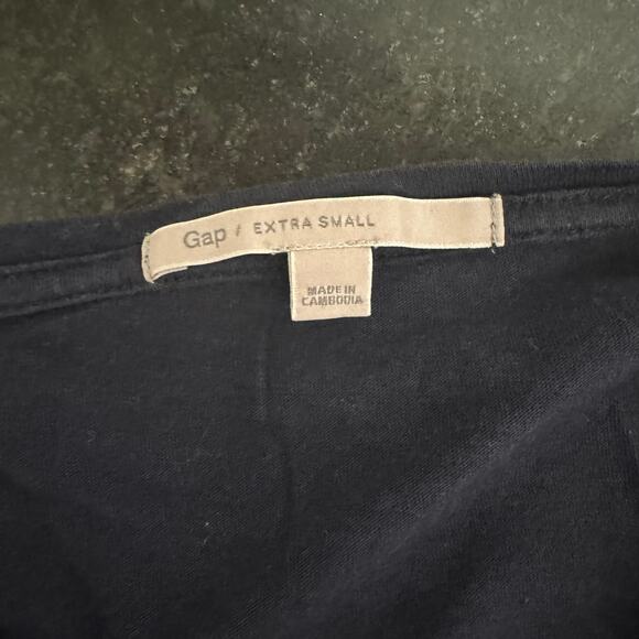 Gap Modal Blend, Front Pocket 3/4 Sleeve Top in Navy - Picture 5 of 5